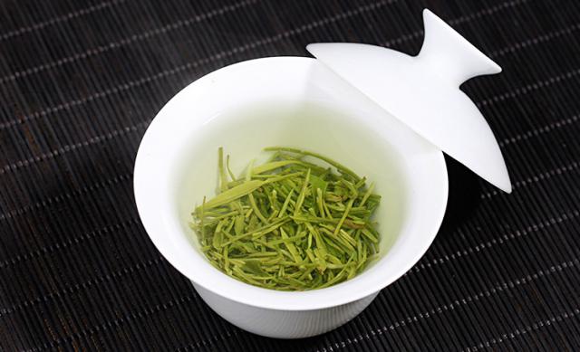 绿茶和乌龙茶的不同饮法（红茶绿茶乌龙茶泡法）